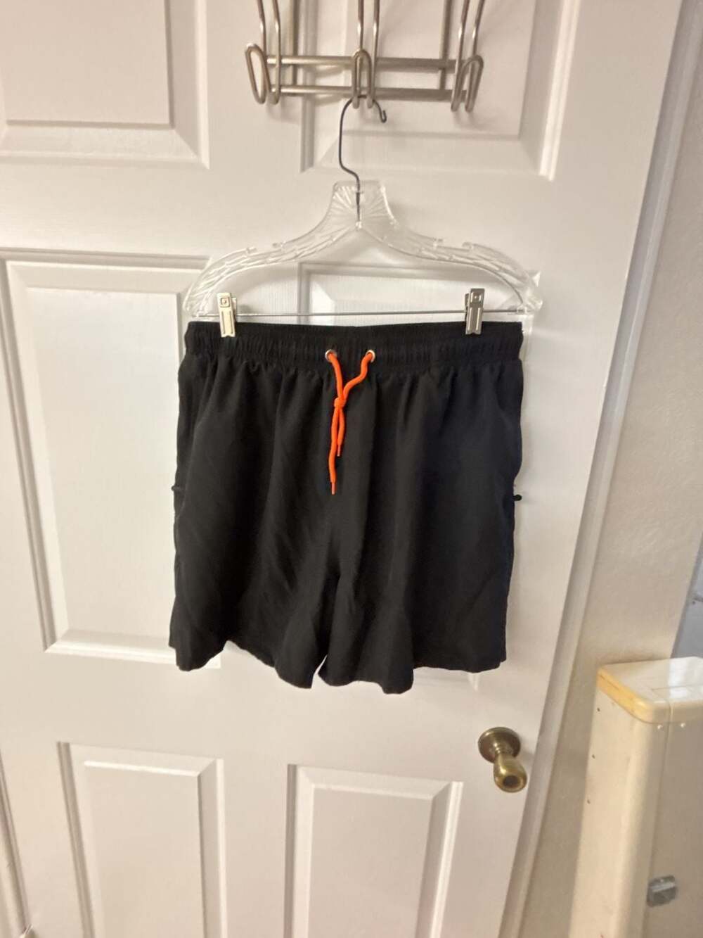 M Men's Black Quick-Dry Swim Trunks with Orange Drawstring Zipper Pockets